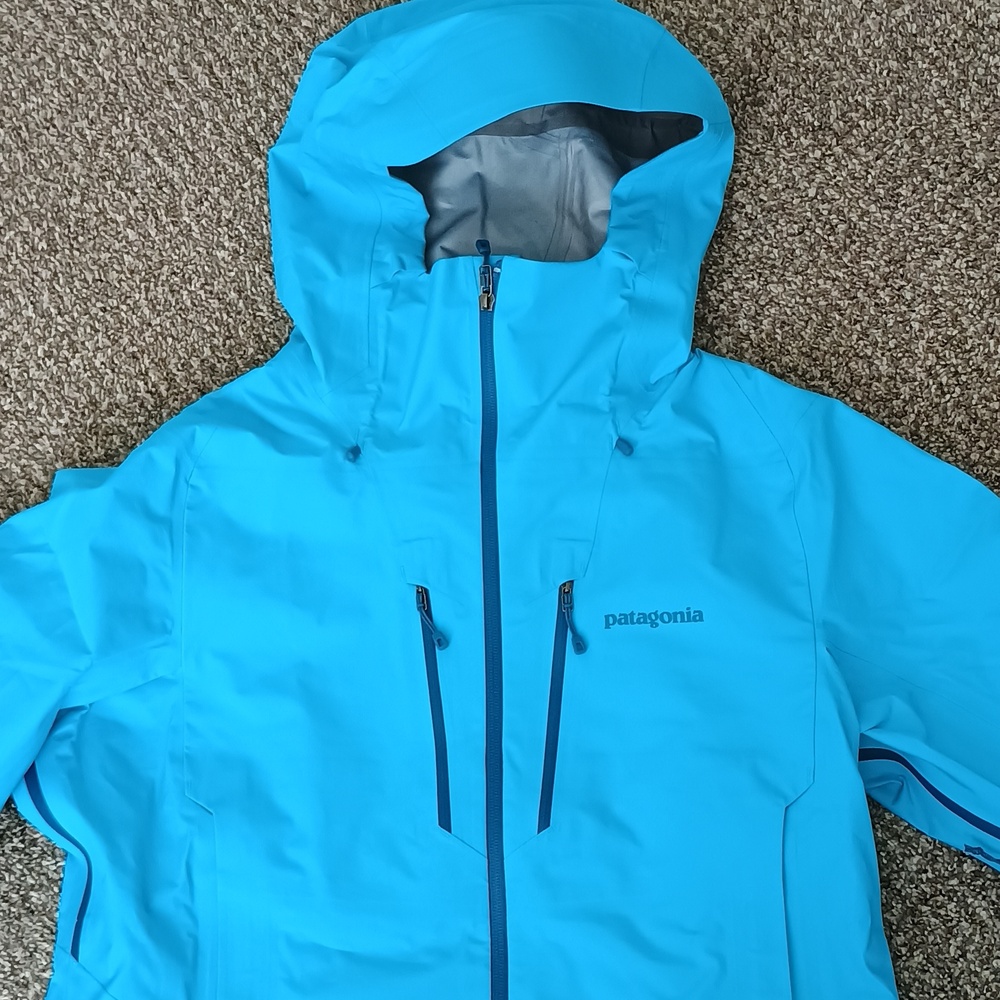 NWT Patagonia Triolet Jacket, Ultramarine Turquoise Wm's LG Gore-Tex - Picture 2 of 9